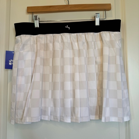 Joy Lab Women’s pleated checkered tennis skirt with attached shorts - Size L - Picture 13 of 13